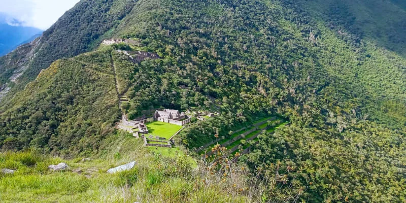 Camino de montaña hacia Choquequirao