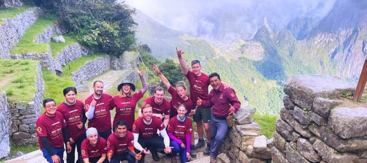 Camino Inca Clásico hacia Machu Picchu