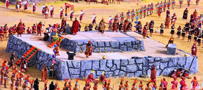 Celebración del Inti Raymi en Cusco